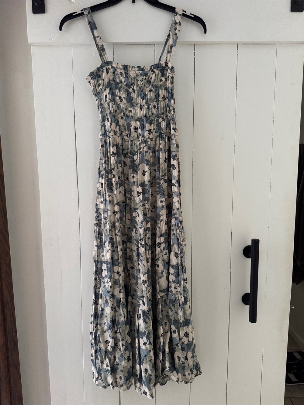 Be Cool Floral Long Sundress M Blue Sage Cream Flower Dress Smocked Tank NEW